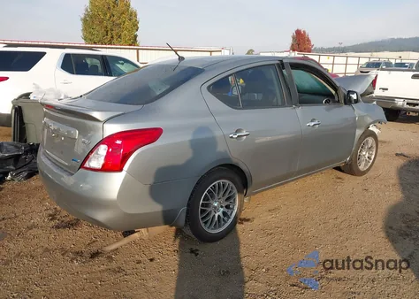 2013 Nissan Versa 1.6 Sv z USA, uszkodzony, nr VIN 3N1CN7APXDL846733
